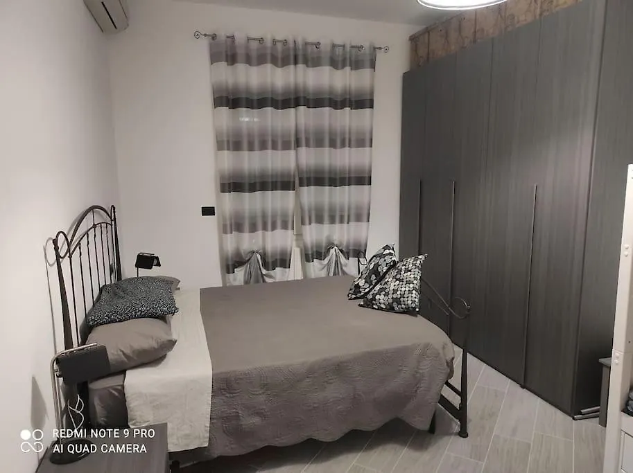 Apartment Dream- Appartamento Ristrutturato A Genova Italy