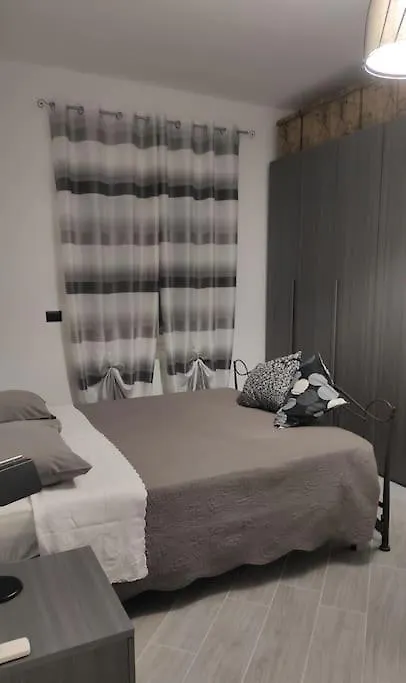 Apartment Dream- Appartamento Ristrutturato A Genova Italy